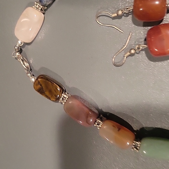 Necklace and earrings Hand Made From Natural Stone set - Picture 3 of 3